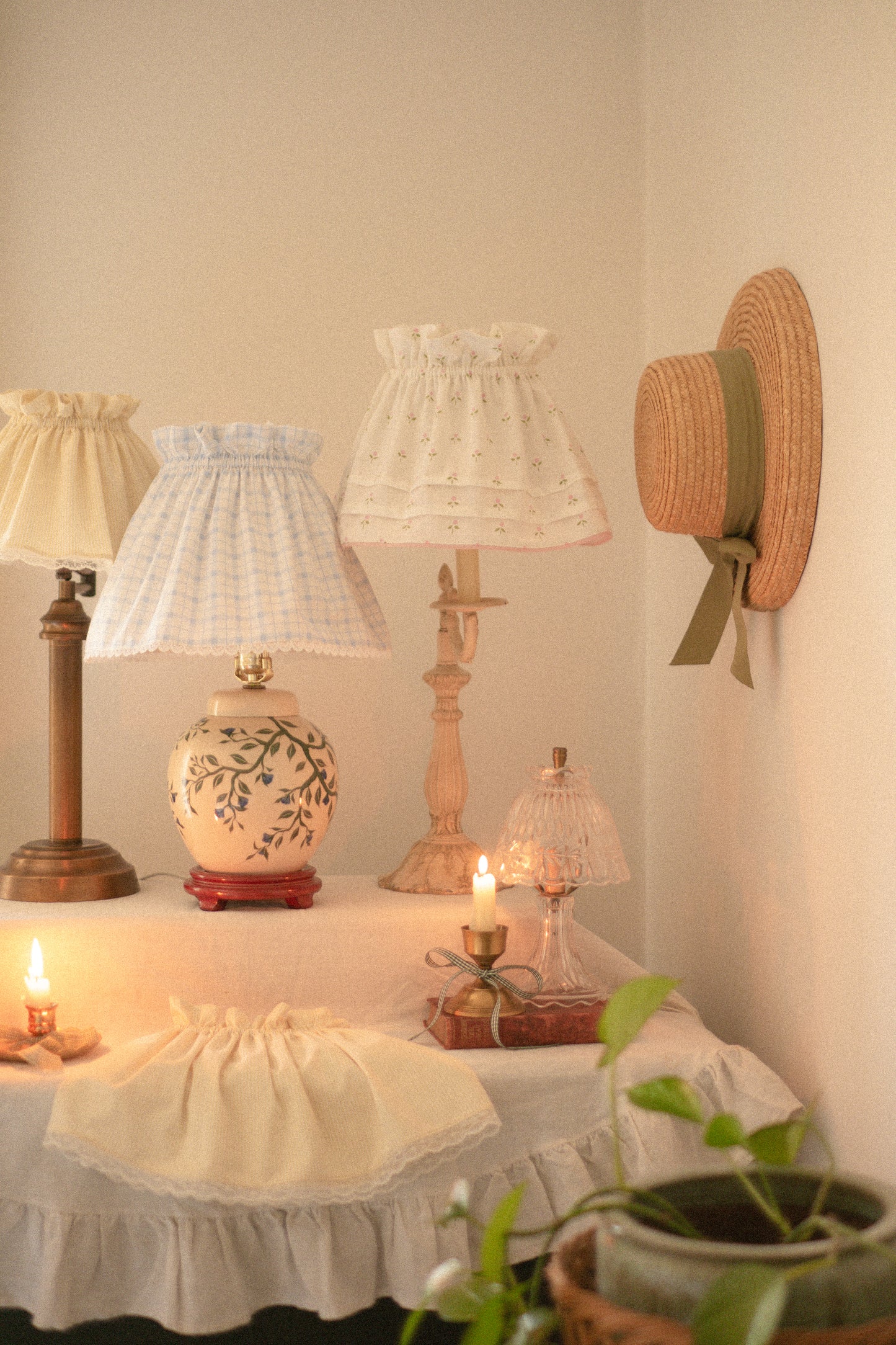 Handmade lampshade cover - Pink Tulip