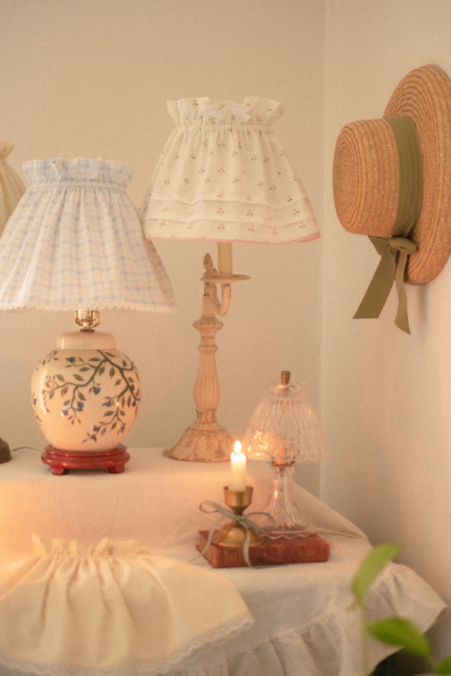 Handmade lampshade cover - Pink Tulip