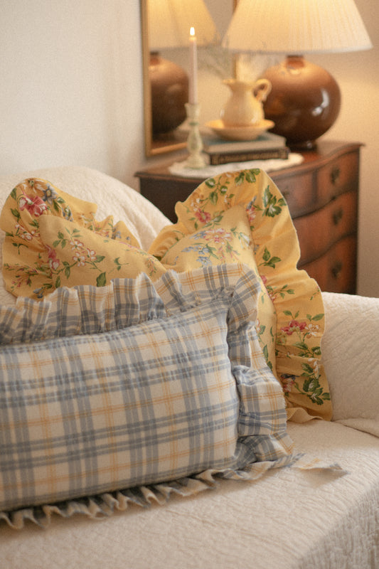 Ruffled ribbon pillow cover - Cottage blue
