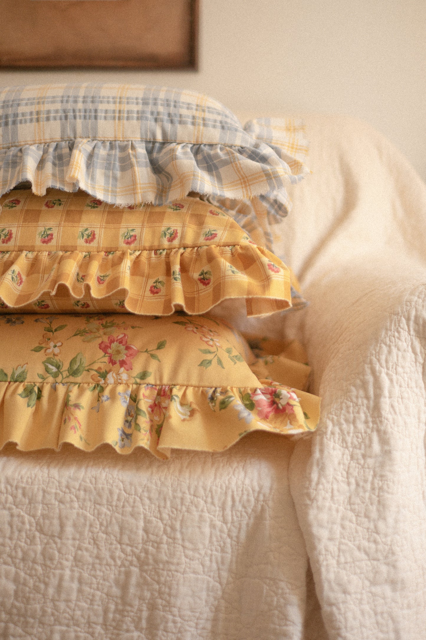 Ruffled ribbon pillow cover - Spring gingham