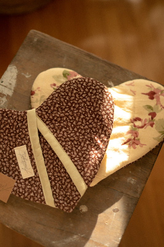 Handmade heart shaped oven mitt set - Cherry pie🥧