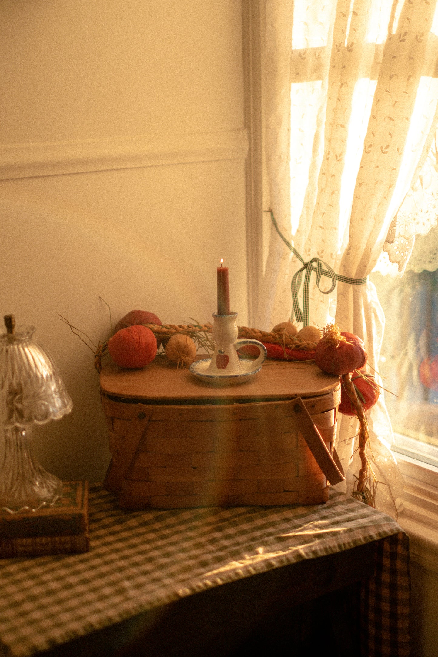 Vintage ceramic apple candle holder🍎