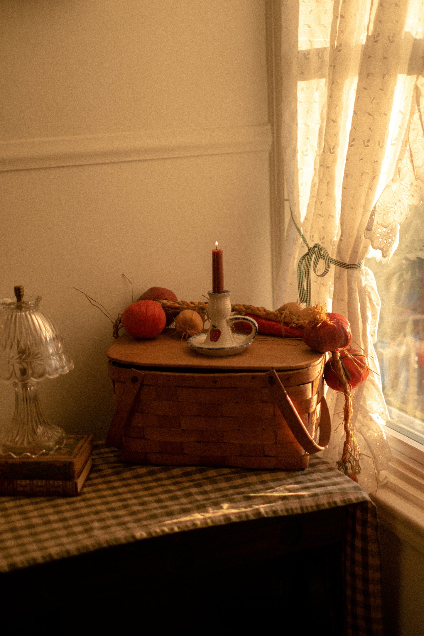 Vintage ceramic apple candle holder🍎