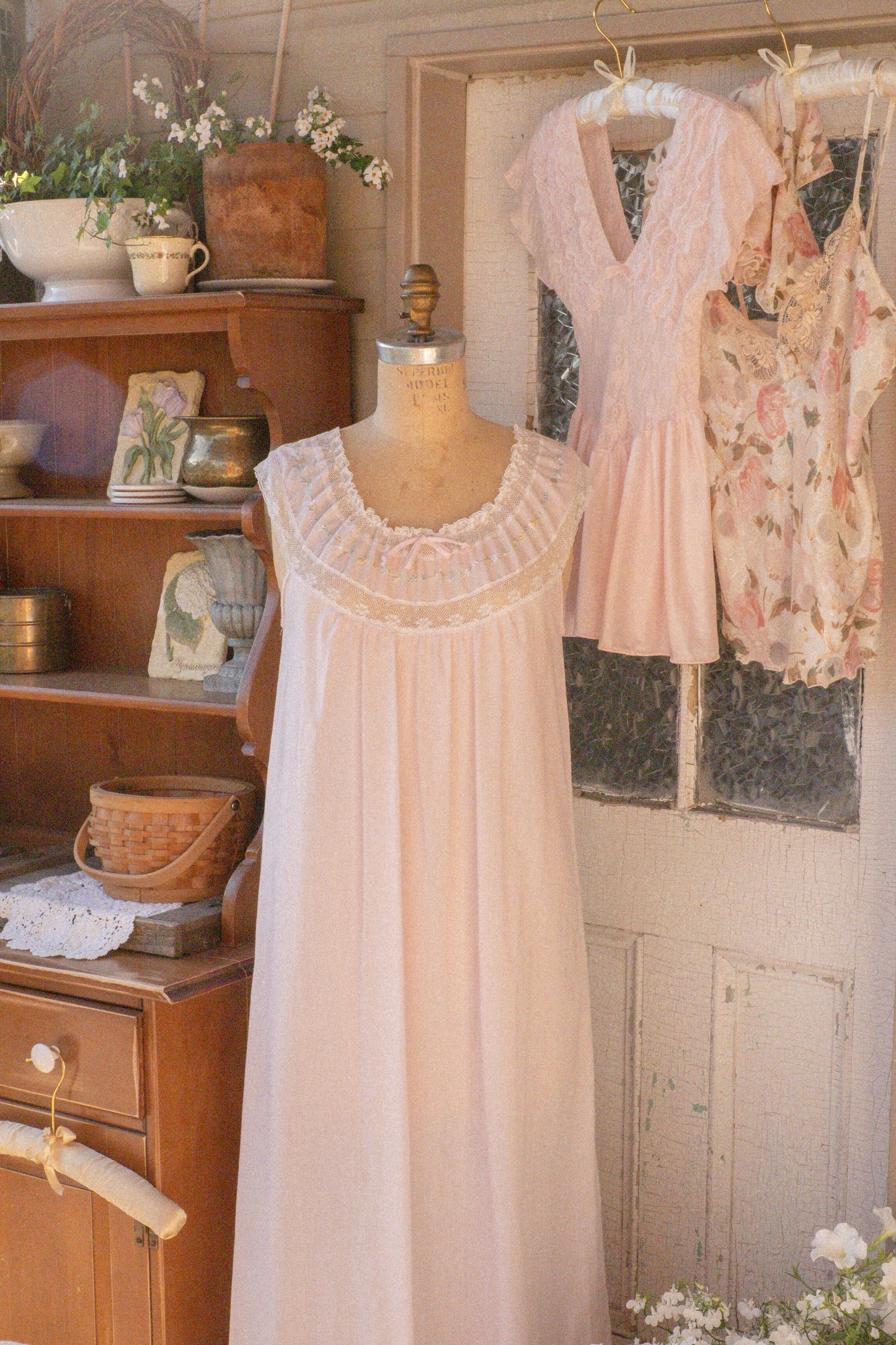 Vintage embroidered pink sleep dress