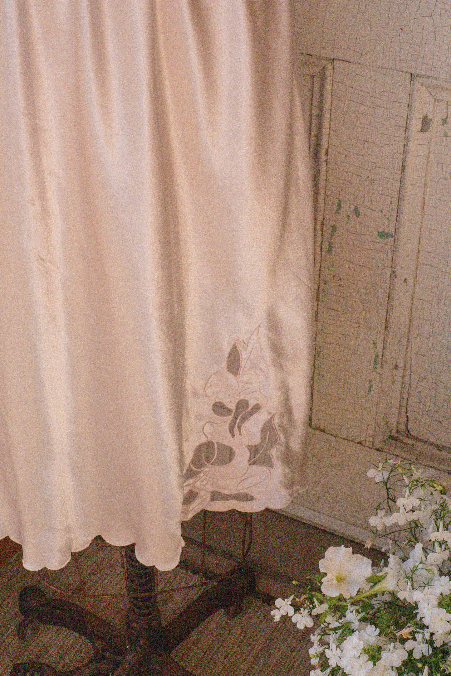Vintage light pink satin slip
