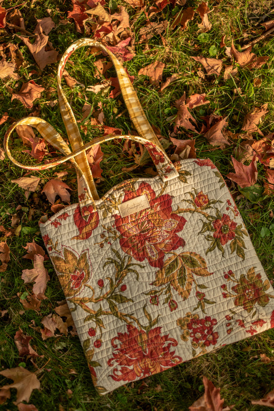 Handmade quilted mini tote bag - Apple