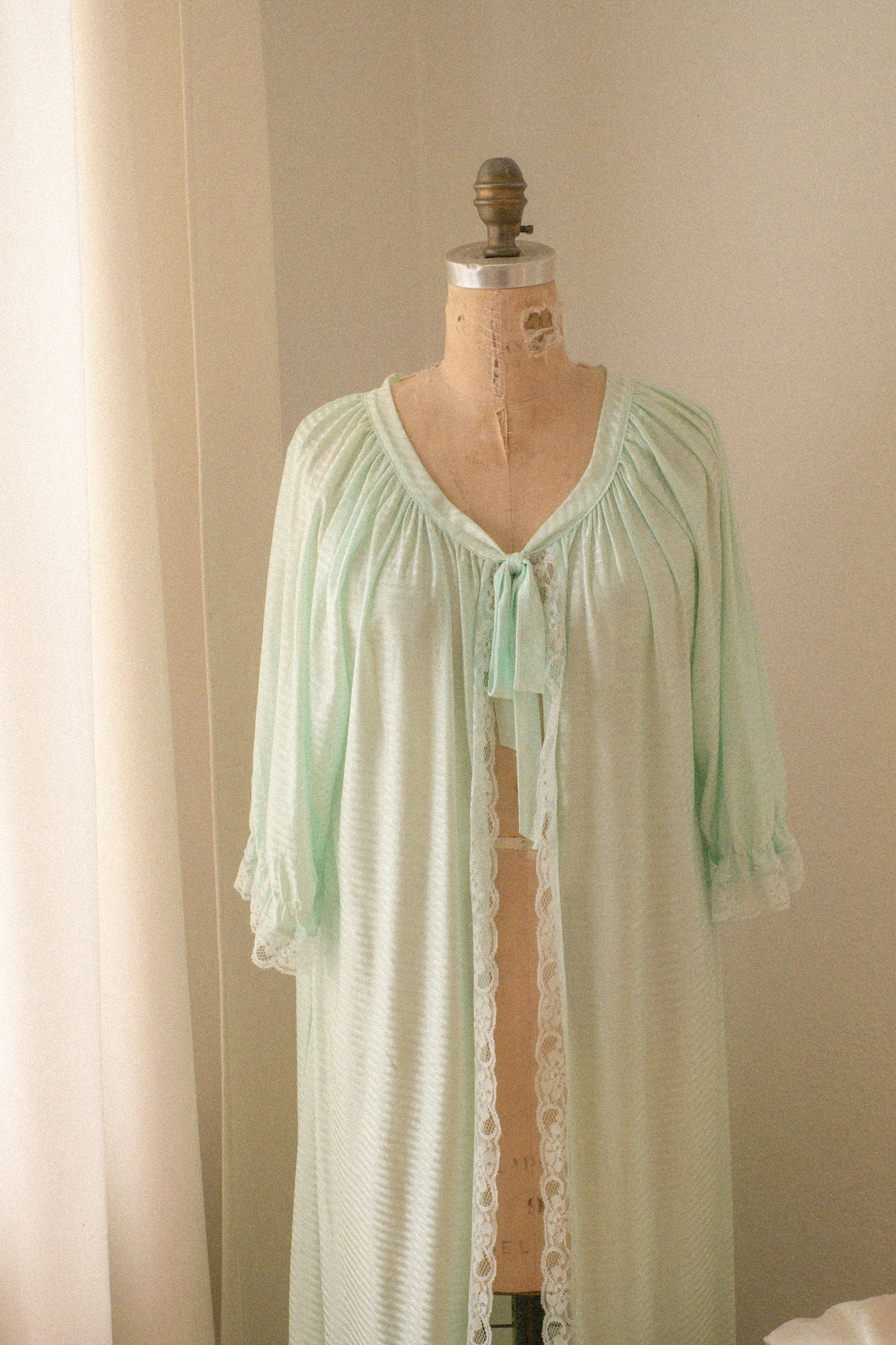 Vintage mint lacey duster