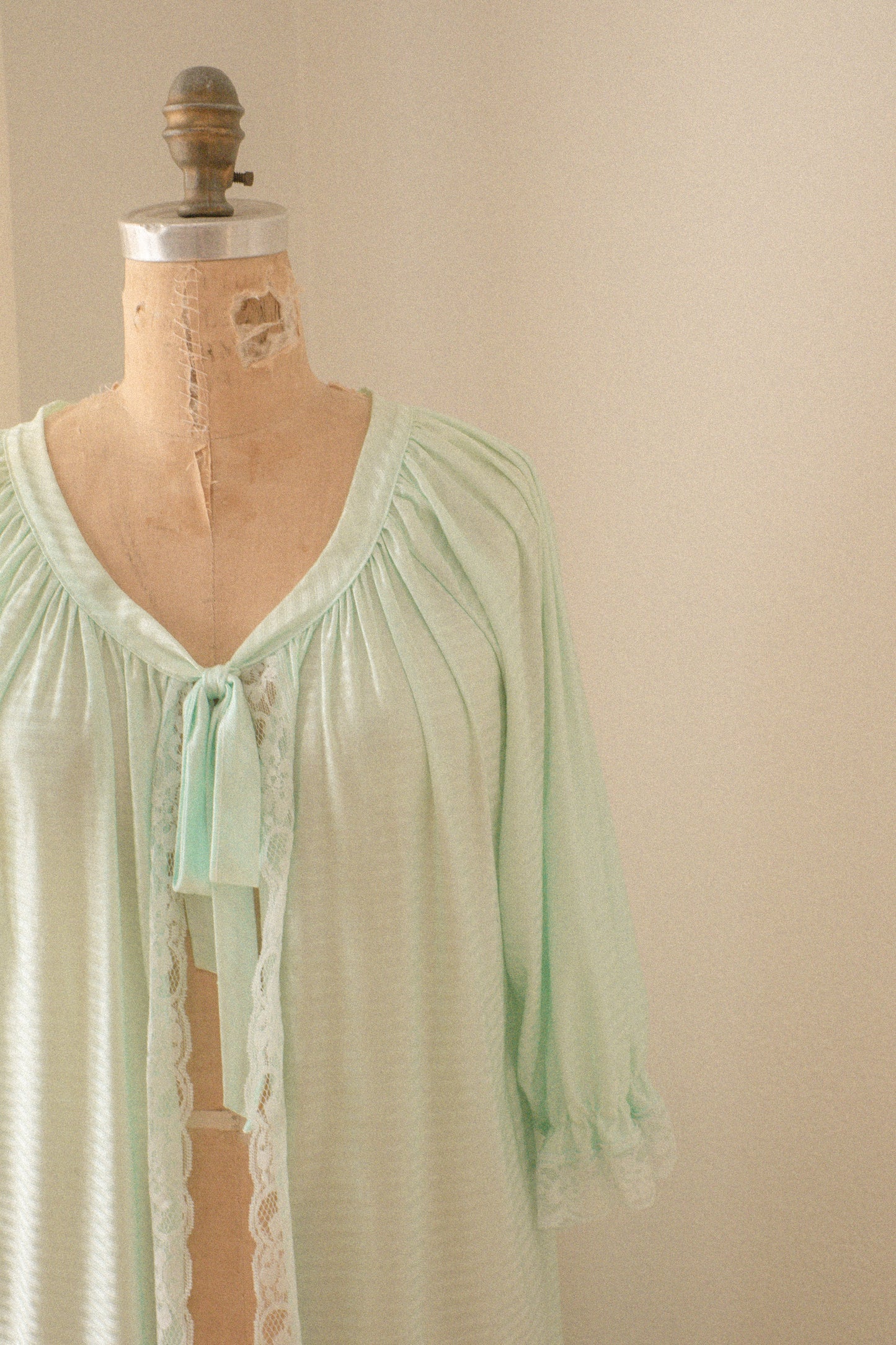 Vintage mint lacey duster