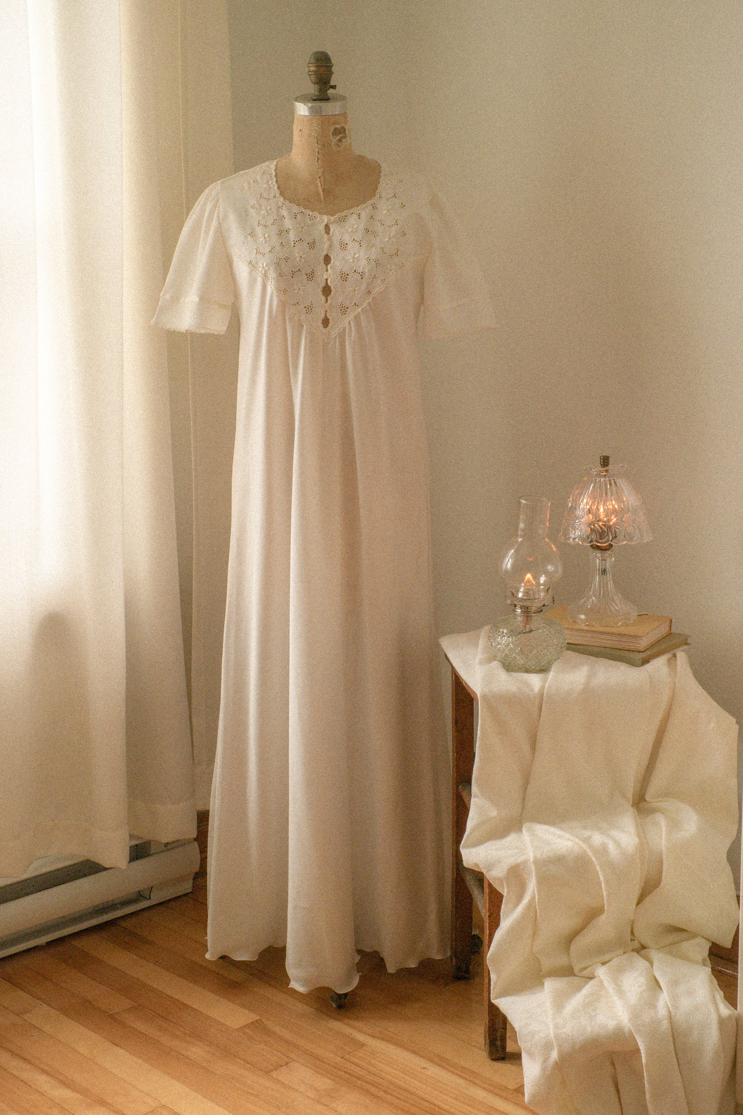 Vintage satin embroidered sleep dress