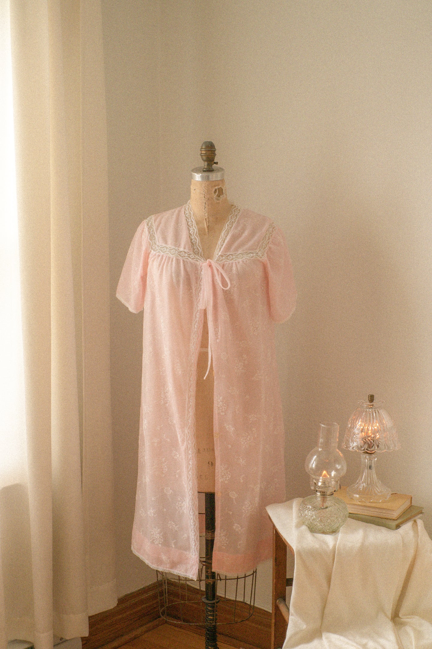 Vintage baby pink lacey duster