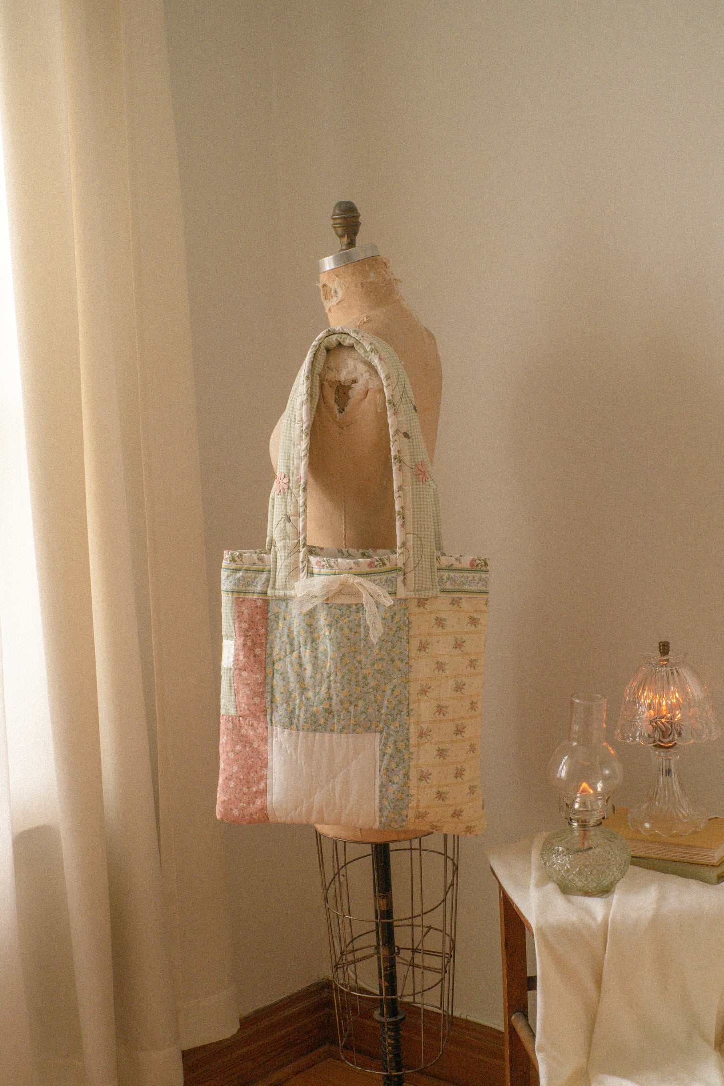 Handmade quilted mini tote bag - cottage