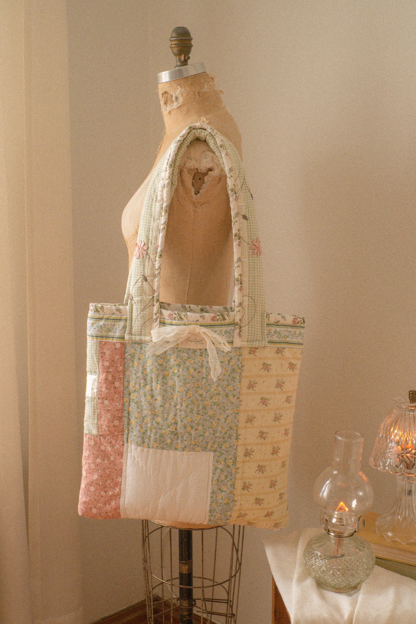 Handmade quilted mini tote bag - cottage