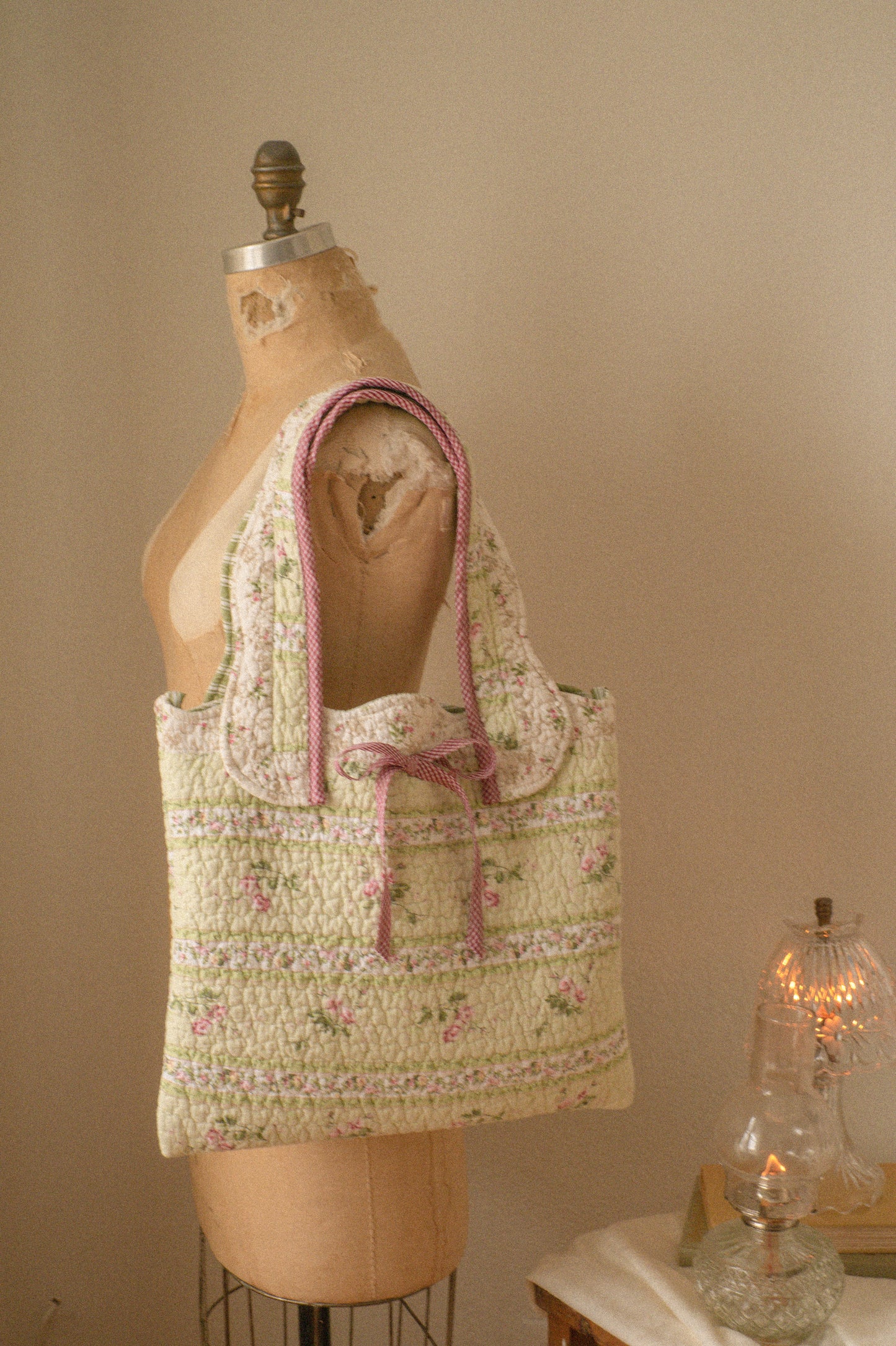 Handmade quilted mini tote bag - bonbon