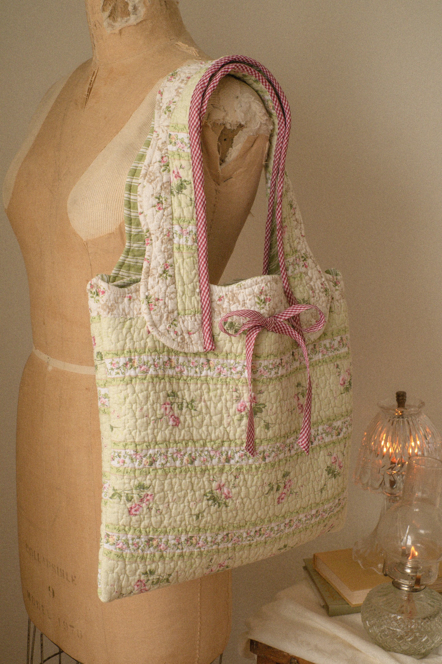 Handmade quilted mini tote bag - bonbon