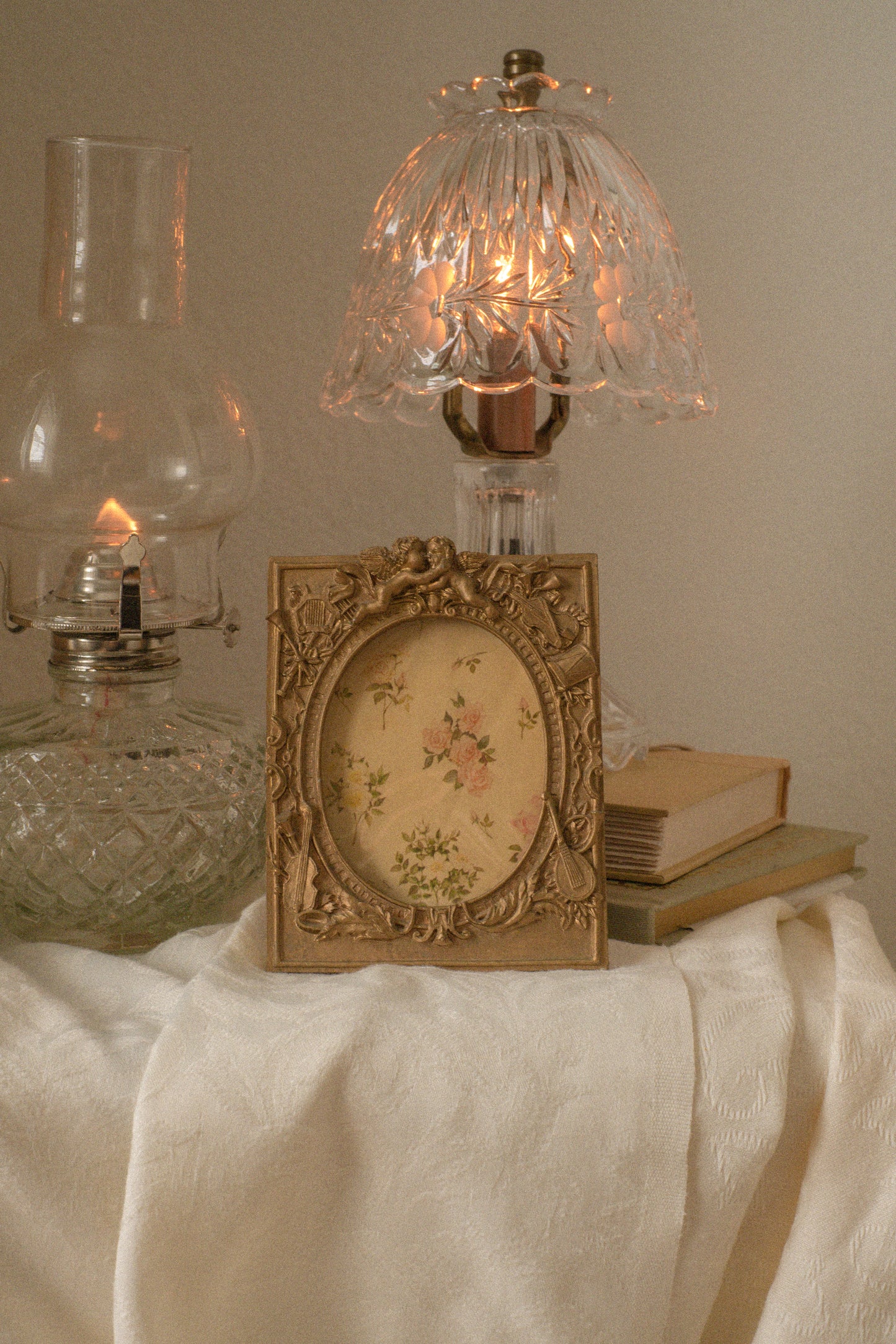 Vintage mini angelic frames