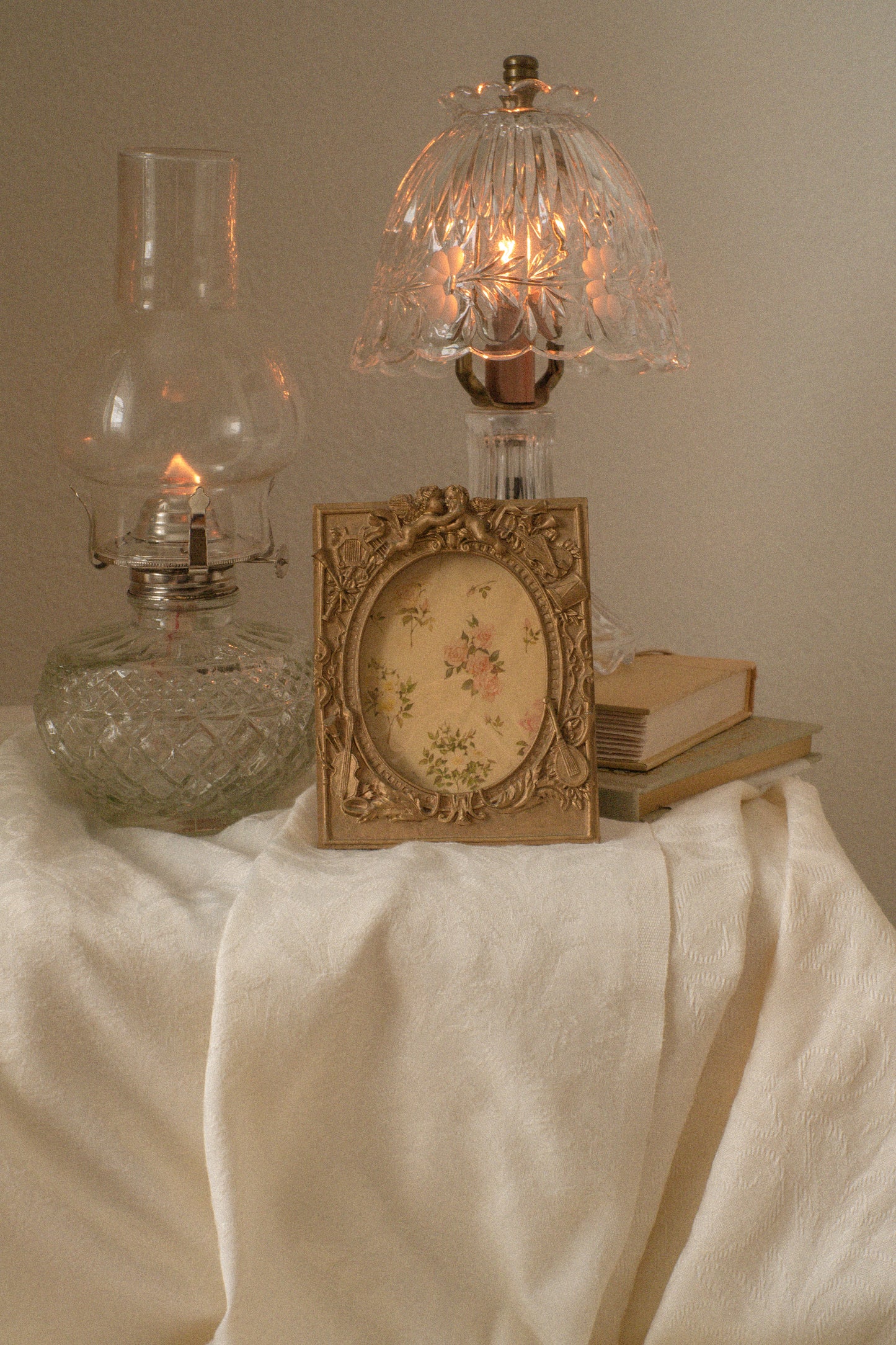 Vintage mini angelic frames