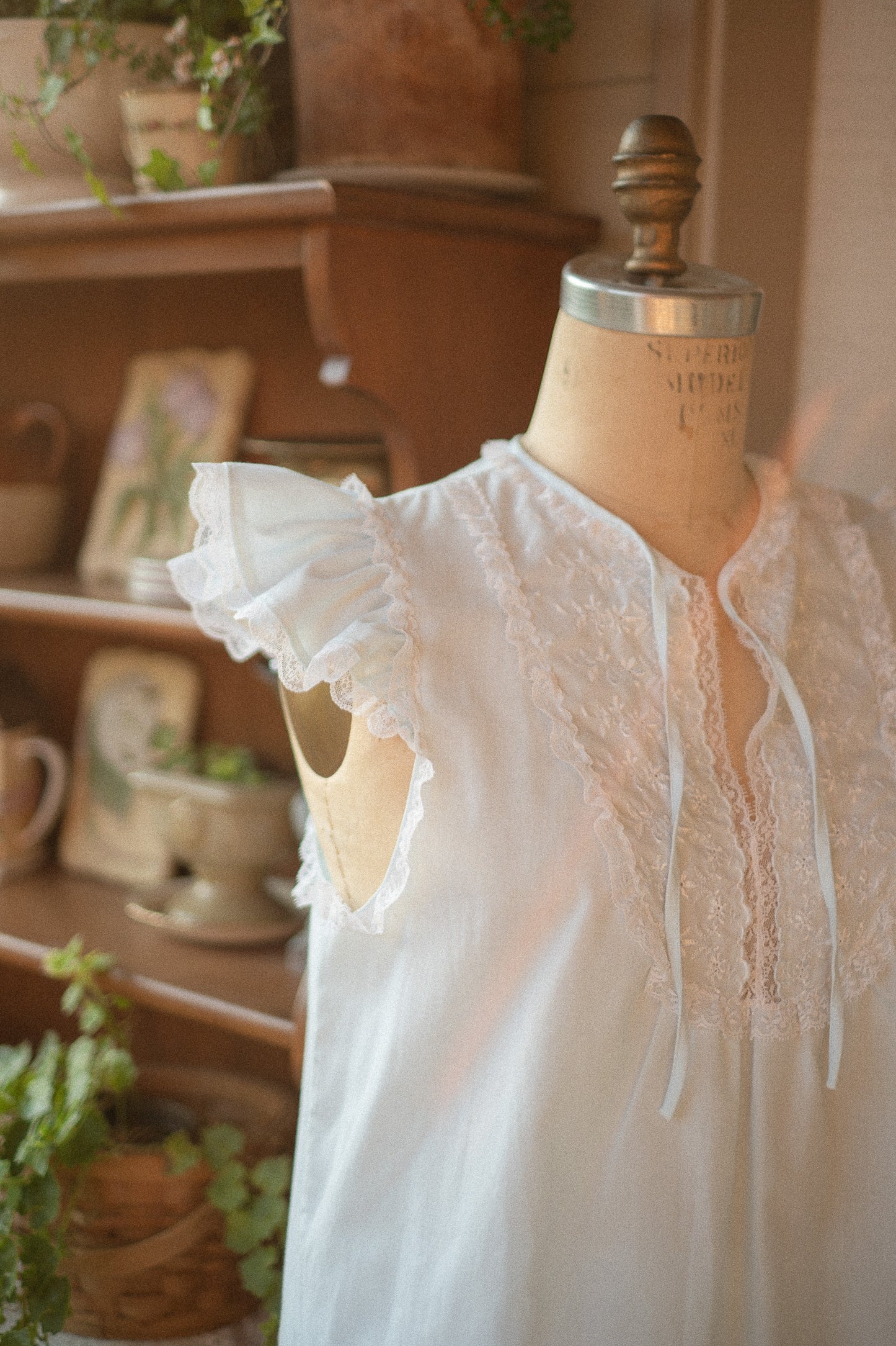 Vintage lacy blue pyjama set