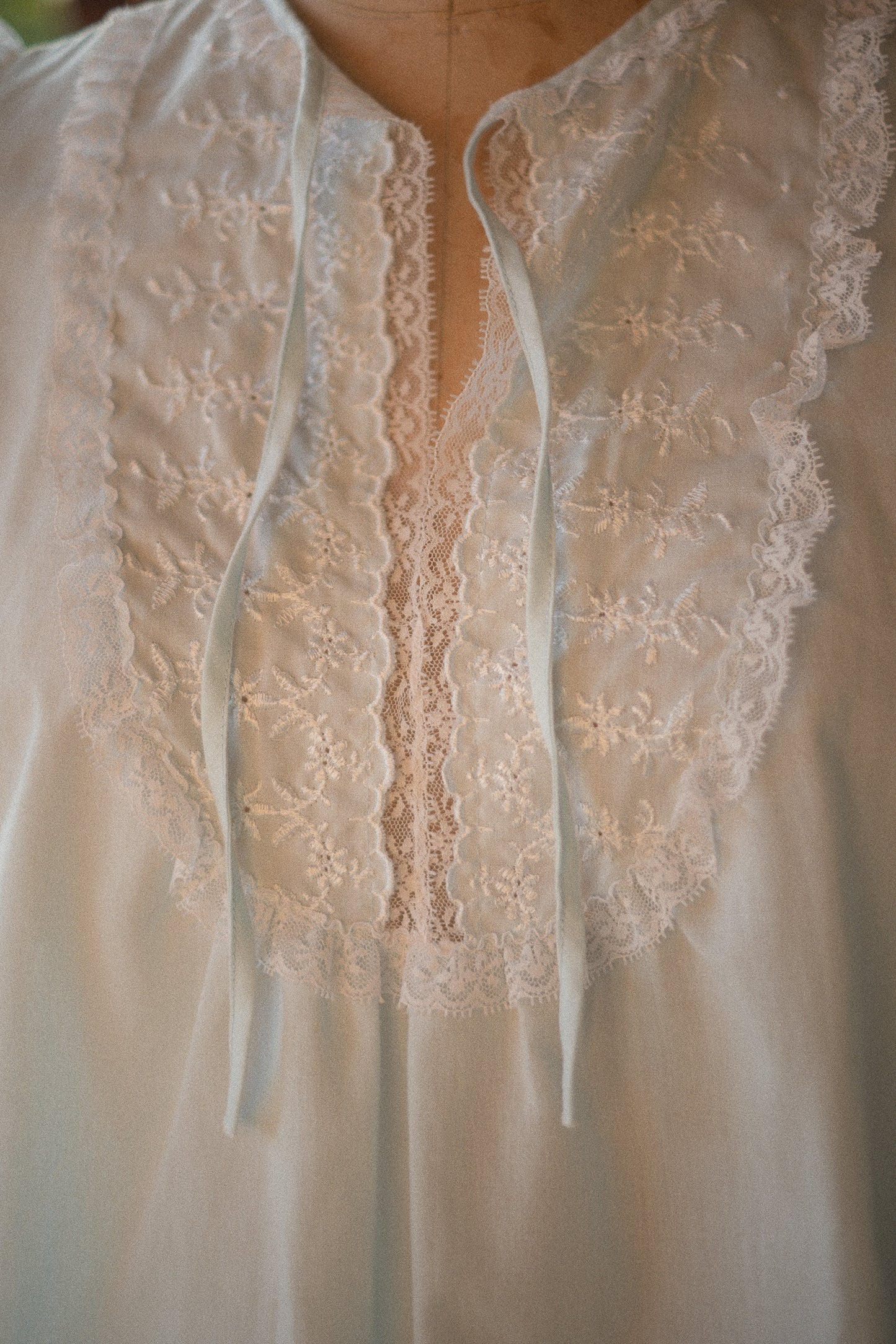 Vintage lacy blue pyjama set