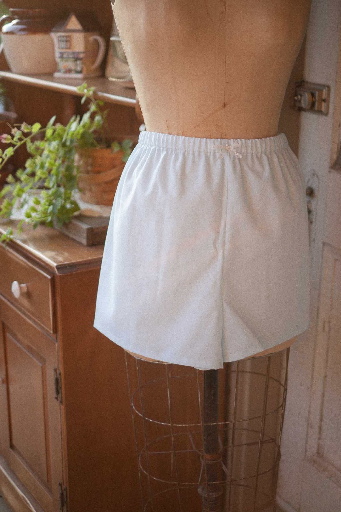 Vintage lacy blue pyjama set