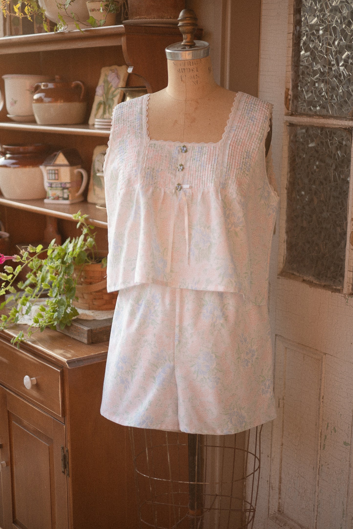 Vintage embroidered floral pyjama set