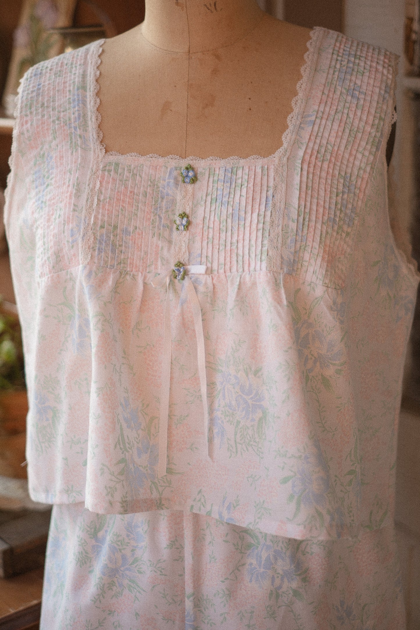 Vintage embroidered floral pyjama set