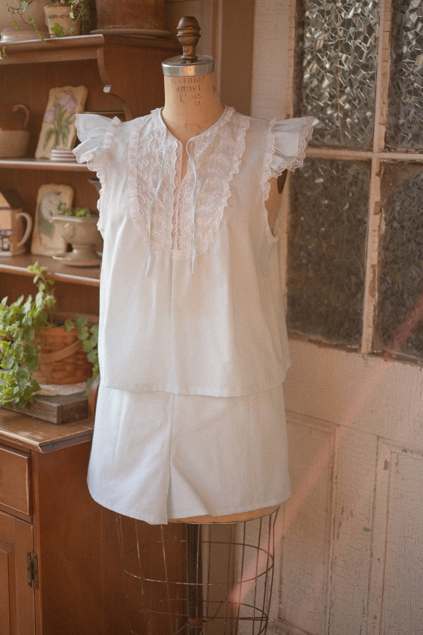 Vintage lacy blue pyjama set