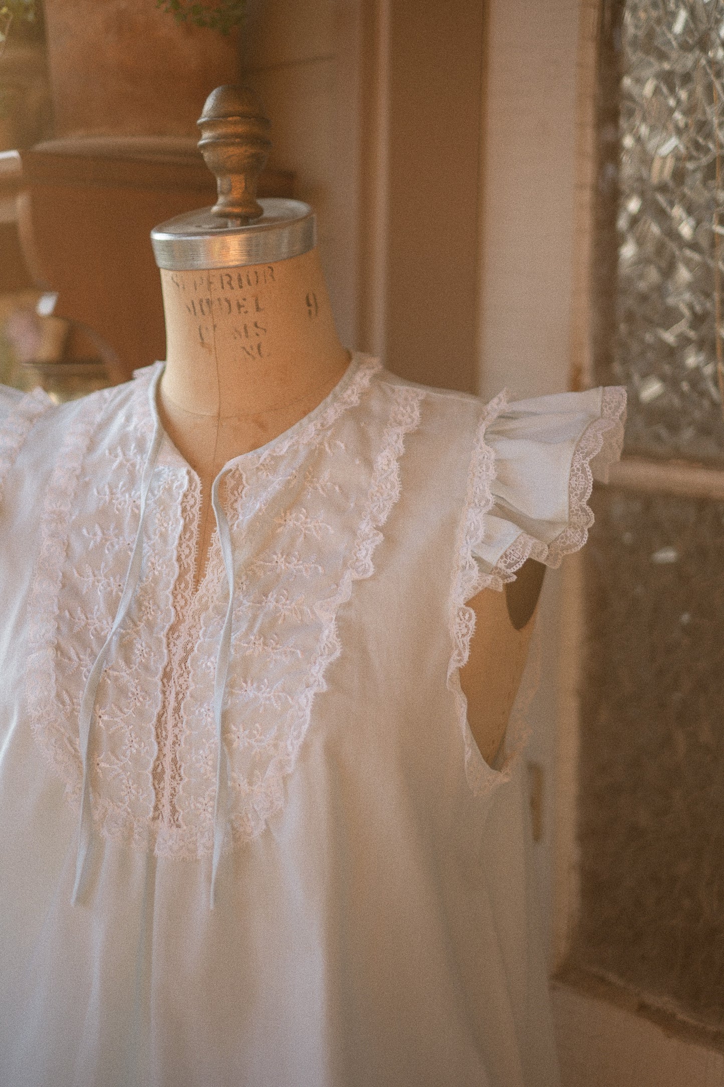 Vintage lacy blue pyjama set