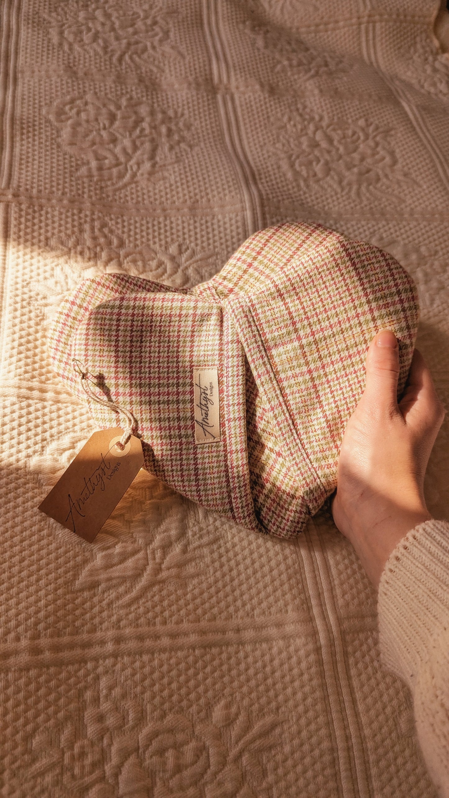 Handmade heart shaped oven mitts - pink plaid