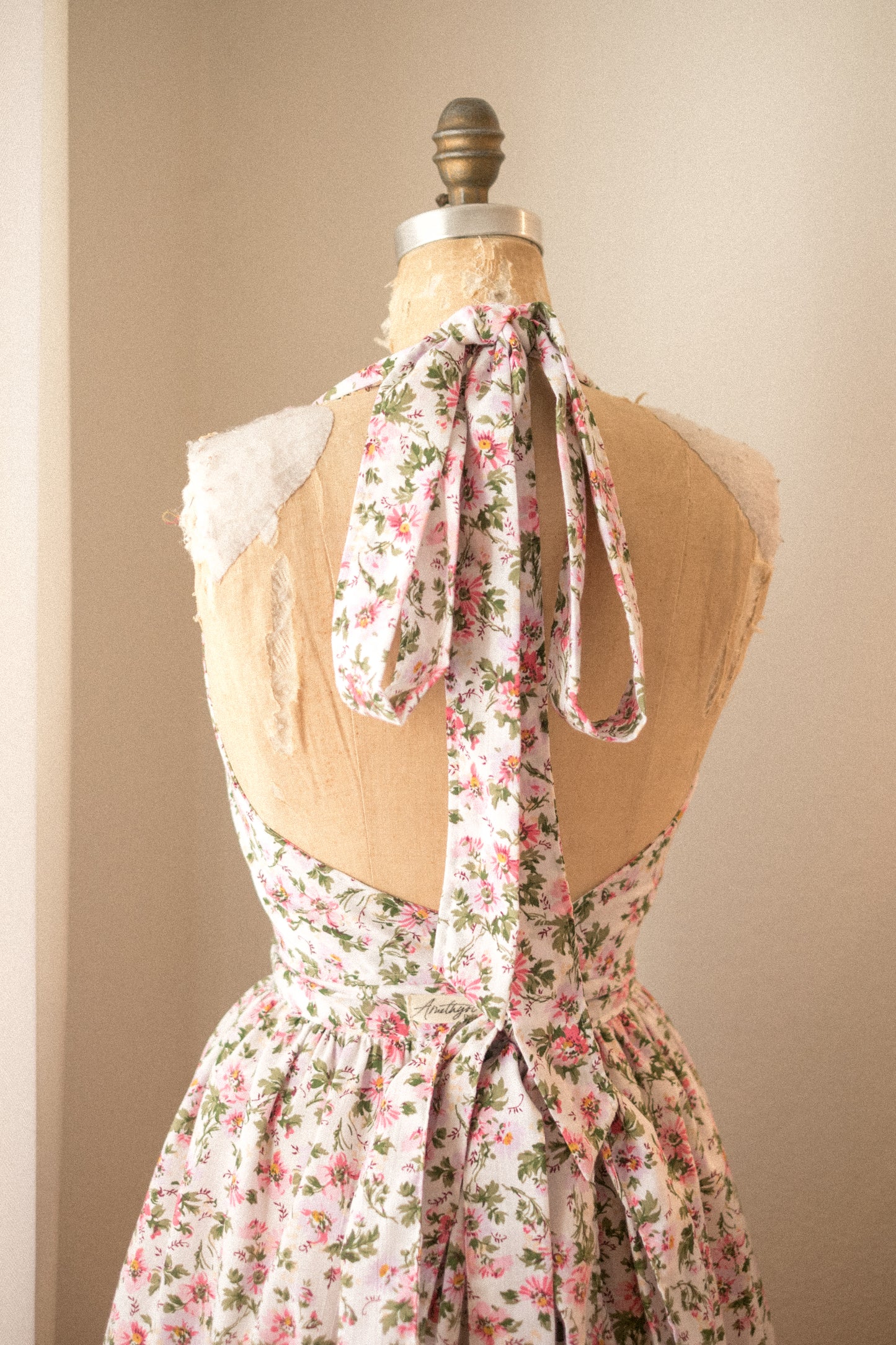 Handmade vintage floral apron - old rose
